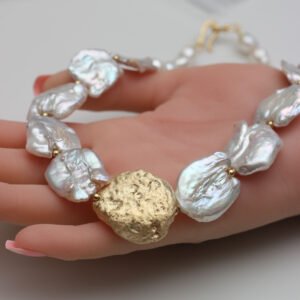 שרשרת פנינים גדולות פיראיות