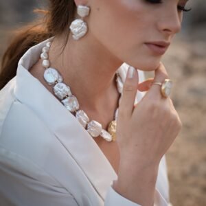 עגילי פנינה פיראית גדולה