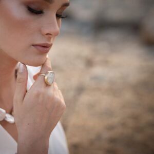 עגילי פנינה פיראית גדולה