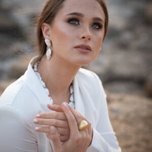 עגילי פנינה פיראית גדולה