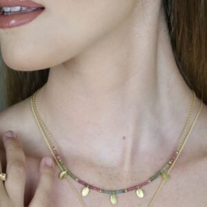 שרשרת טורמלינים טבעיים בשילוב עלים