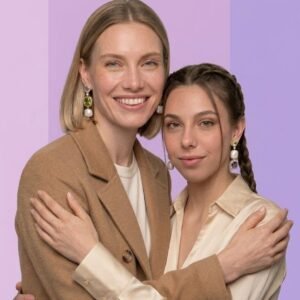 עגיל א-סמטרי פנינים בשילוב זירקונים