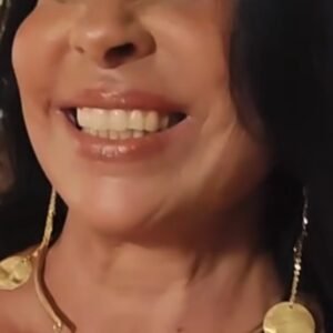 עגילי הקשר האורגניים (The Knot & Coin Earrings)