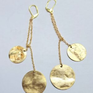 עגילי הקשר האורגניים (The Knot & Coin Earrings)