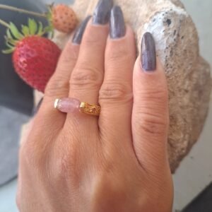 טבעת תות קוורץ ורובי (Strawberry Quartz) – למציאת הייעוד והקצב הפנימי שלך